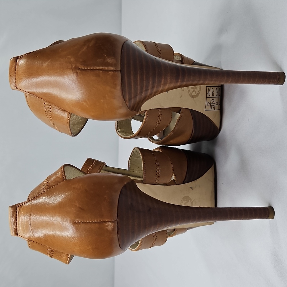 Michael Kors Berkley Plateform Brown Heeled Sandals Size 7.5 - Picture 5 of 8